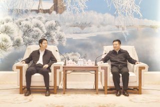 黃江龍拜會(huì )吉林市委書(shū)記胡斌，市委副書(shū)記、市長(cháng)王吉